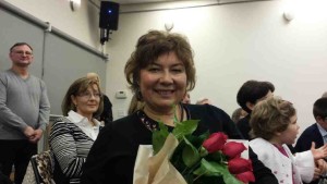 Irina-Ivanova-handing-prizes